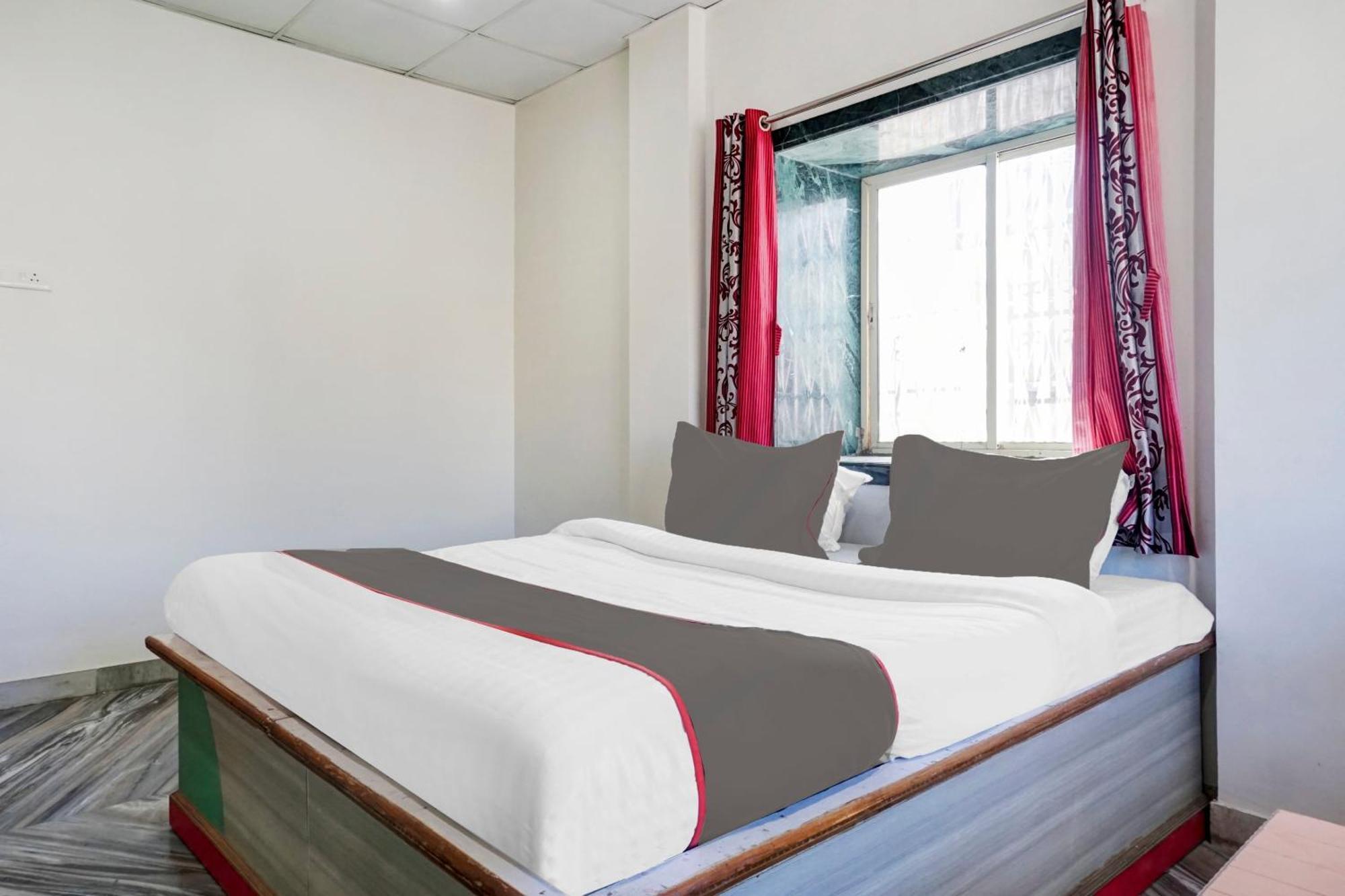 Collection O Shreya Otel Talegaon Dabhade Dış mekan fotoğraf